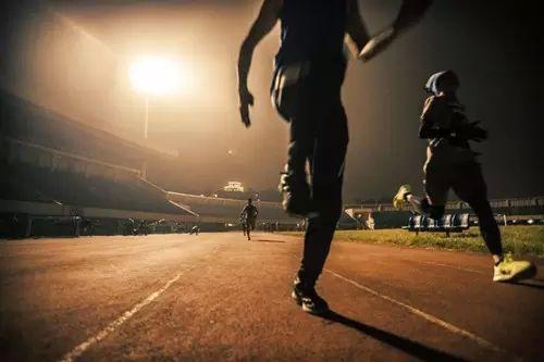 本场比赛对 本场比赛对