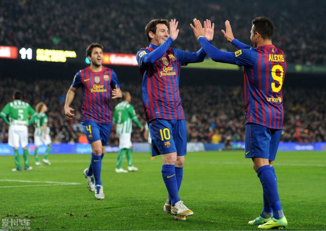 面对巴黎圣 面对巴黎圣