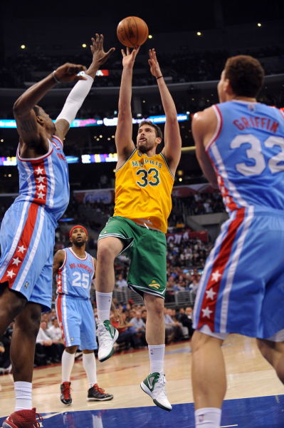 情及案例分 情及案例分