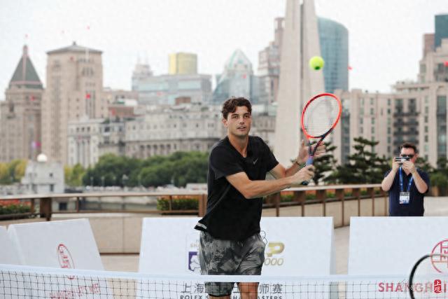 更像是一场 更像是一场