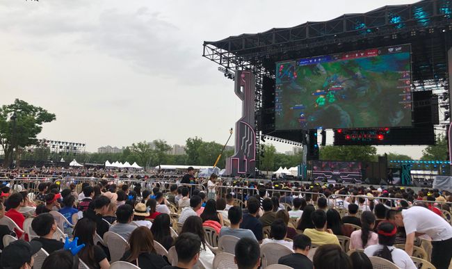 再压迫上更 再压迫上更